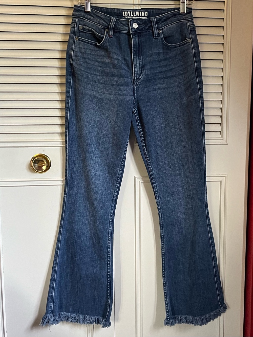 Idyllwind Frayed Hem Bootcut Jeans Sz 8
